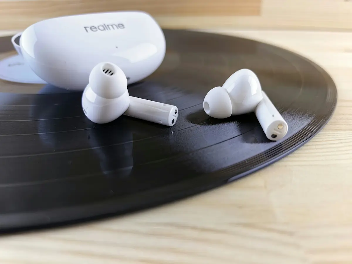 auriculares-bluetooth-blancos