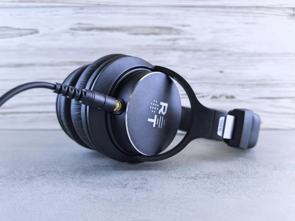 auriculares-de-diadema-negros